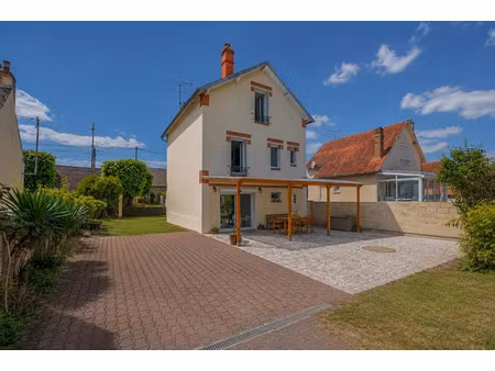 vente maison 133 m² à amilly (45200)  165 000 €