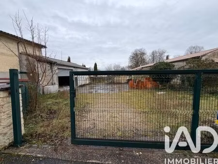immeuble à val de virvée (33240)