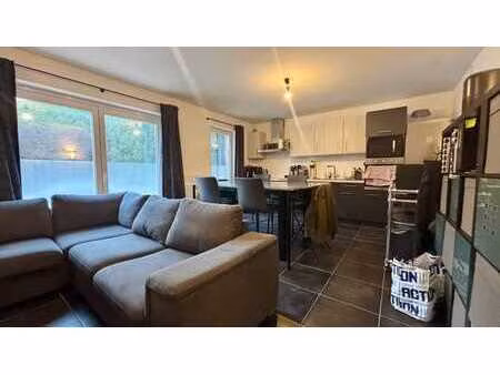 appartement récent au rez avec terrasse à on