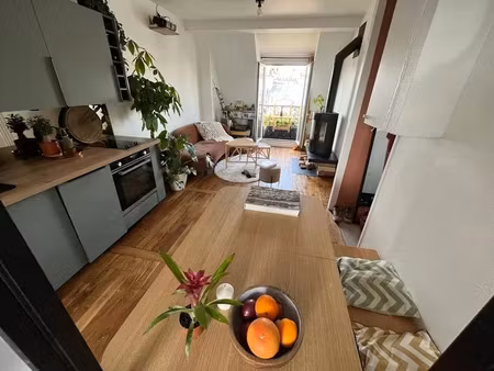 location meublée appartement 2 pièces 31 m² à paris 18ème (75018)  1 340 €