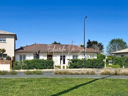 maison de plain-pied de 124 m² à rafraîchir 3 chambres +