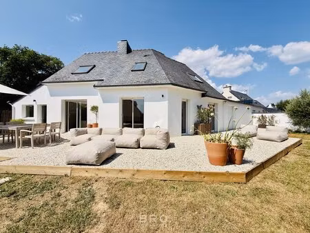 arradon - moustoir bourg- maison rénové 115 m2 - vie de plain pied- 4 chambres- 602 m2 de.