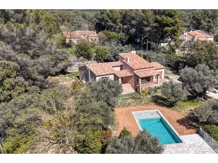 vente maison 5 pièces 124 m² à le beausset (83330)  735 000 €