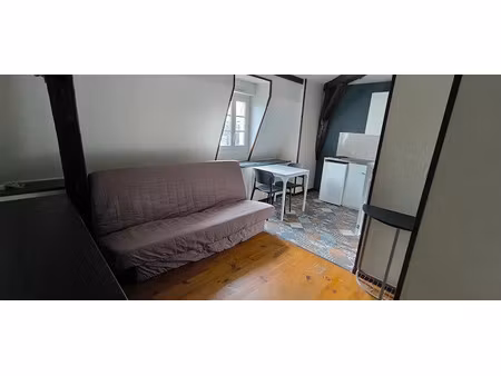 location meublée appartement 1 pièce 15.06 m² à vierzon (18100)  270 €