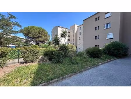 appartement t2 de 44 m² avec deux balcons  parking et cave – emplacement recherché !