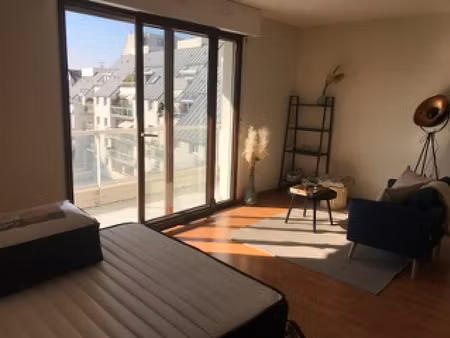studio avec balcon et parking en sous sol