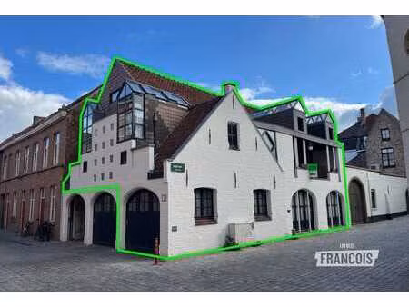 magnifique maison authentique avec 3 chambres et garage int…