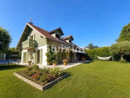 cessy : splendide maison familiale 6 chambres et parcelle piscinable