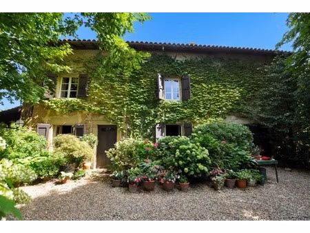 maison de campagne dans parc arboré 3000 m². moissieu sur dolon 38270