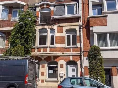 duplex 2 ch avec jardin.