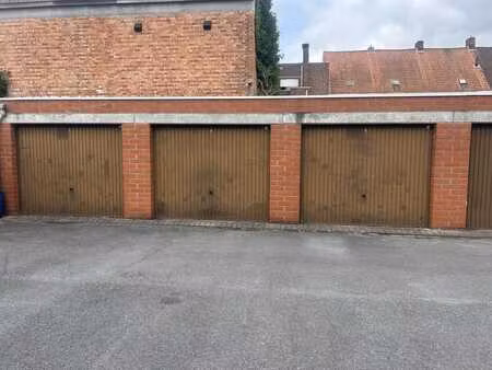 garage sécurisé en plein cœur de kortrijk