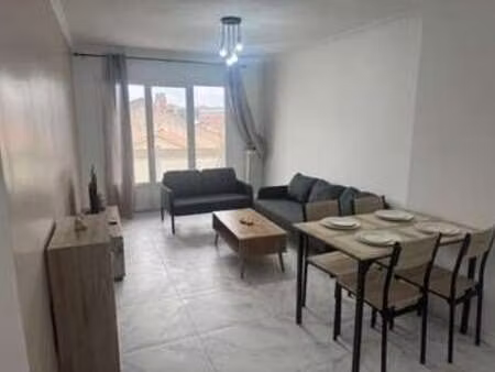 location appartement 4 pièces meublé à toulon (83000) : à louer 4 pièces meublé / 63m² tou