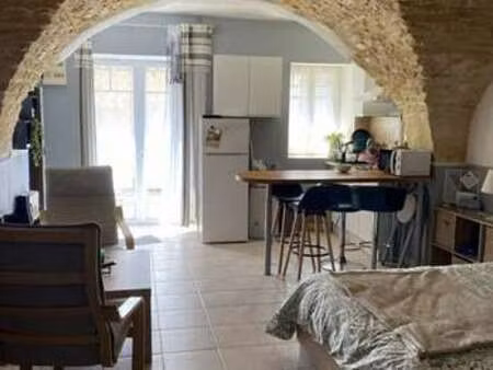 location appartement t1 meublé à aujargues (30250) : à louer t1 meublé / 31m² aujargues