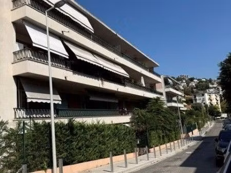 studio 1 pièce 35 m²