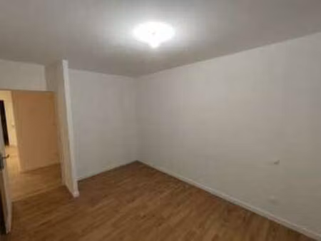 location appartement 2 pièces à tence (43190) : à louer 2 pièces / 45m² tence