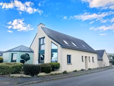maison 7 pièces 180 m²