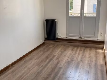 t3 lumineux de 55 m²  à proximité de poitiers