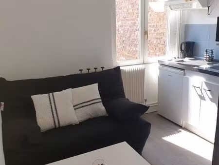 charmant studio meublé