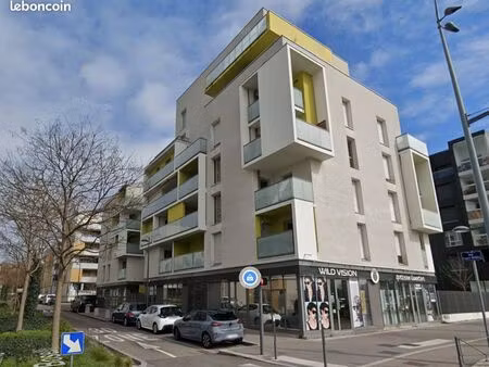 t3 récent de 70 m²