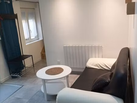 petite maison semi mitoyenne à louer