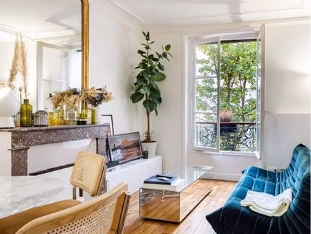 2 pièces de 40 m² – paris 18e (château-rouge) – disponible le 01 août