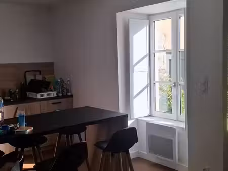 maison f3 jardinet terrasse centre airvault