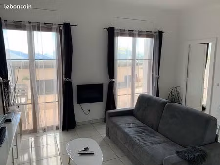 appartement avec terrasse et parking