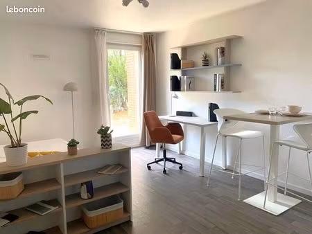 studio 1 pièce 24 m²