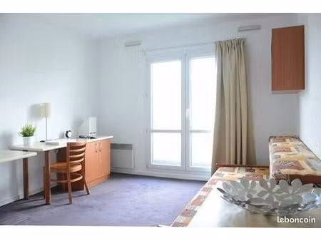 studio 1 pièce 19 m²