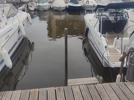 location place de port