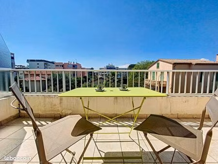 studio 1 pièce 28 m²