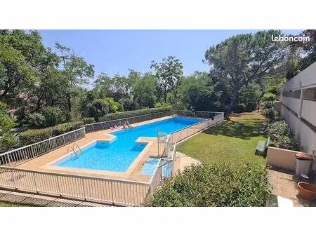 studio piscine standing 96 000 euros à déb