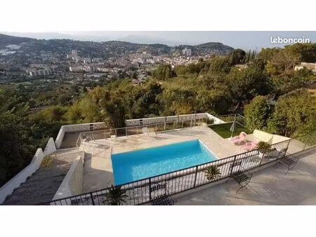 villa meublée à super cannes - piscine et vues panoramiques