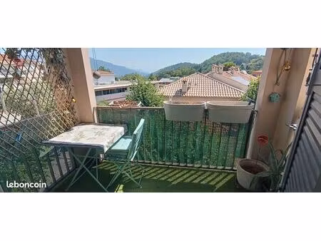 a vendre appartement 3 pièces place des pins chateauneuf grasse - traversant de 66m2-