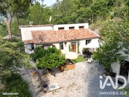 villa 5 pièces 115 m²