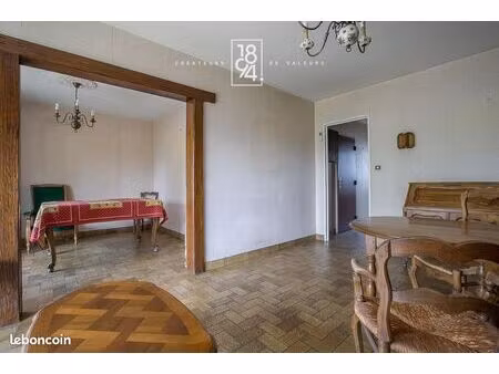 appartement 3 pièces 77 m²
