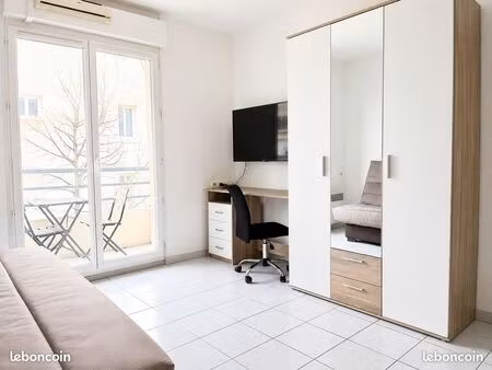 studio meublé timone