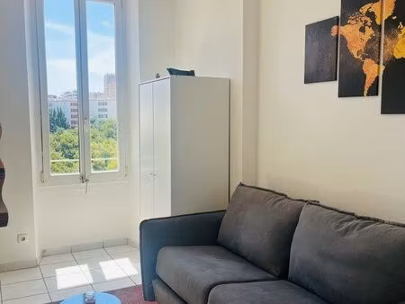 690 charges comprises 1 pièce - 27m2 marseille 13004 quartier les chartreux studio meublé 