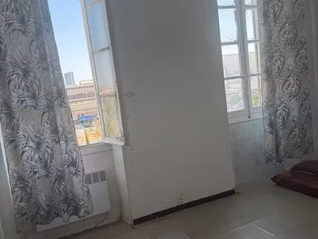 à vendre – grand t2 de 39 80 m² (loi carrez) – marseille 15ᵉ – 52 000 négociable