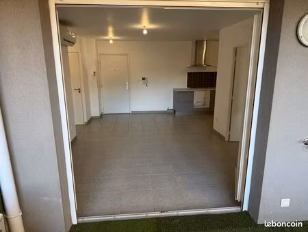 appartement t3 avec garage  martigues  centre-ville