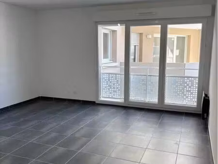studio 31 5m2 port-de-bouc