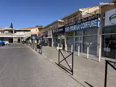 local commercial 28 m² chateau gombert