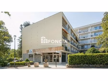 gréoux les bains  bel appartement t2 de 39 m2 situé résidence le flore