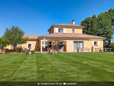 maison montjoire 145 m² avec double garage et grand jardin !