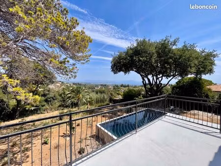 villa - 230m2 - 4 chambres - 4 salles de bain