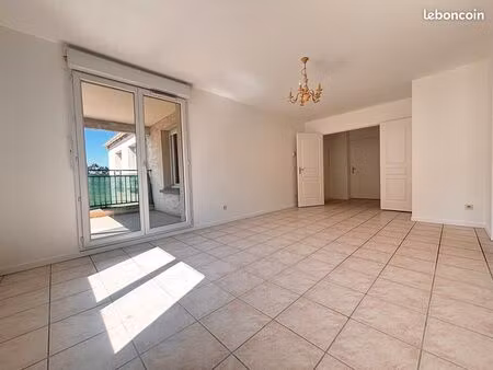 appartement 3 pièces 66 m²