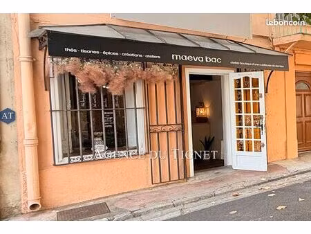 local commercial 32 m² cabris