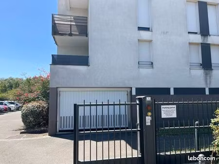 grang garage 27 m2 meyzieu 69330 rue saint mathieu