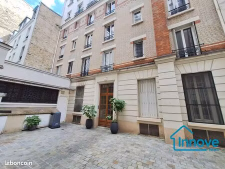 studio 1 pièce 25 m²