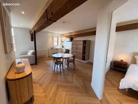 appartement meublé 2 pièces de 44 m² – au coeur du centre de paris